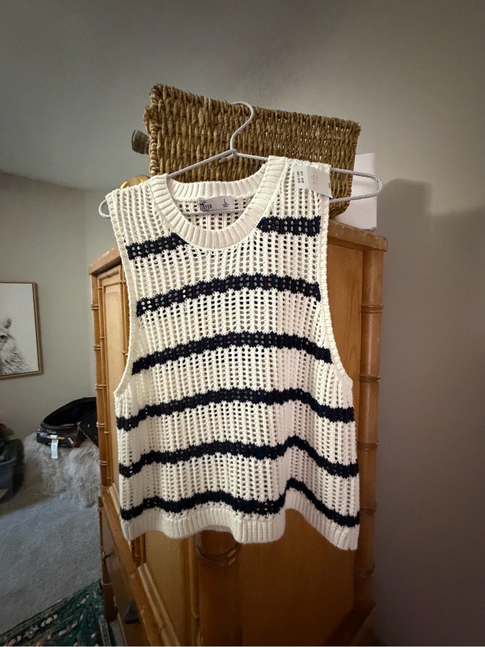Hollister Striped Sleeveless Crew Neck Sweater Vest - Cream & Black